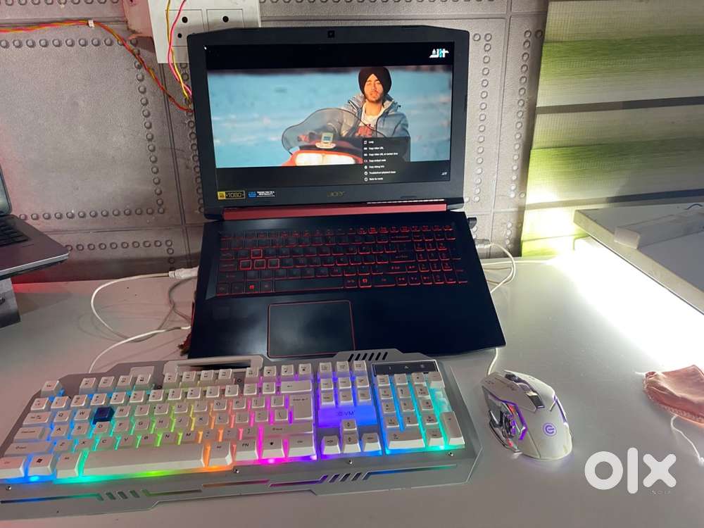 Acer laptop i7 32gb ram 1.5tb ssd all wal condition exchange mubil