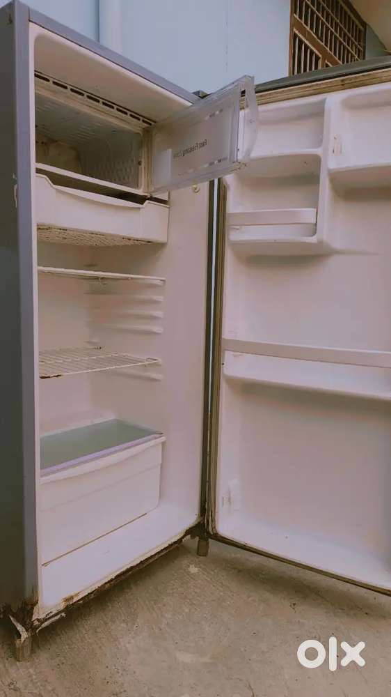Refrigerator 100-150 Liter