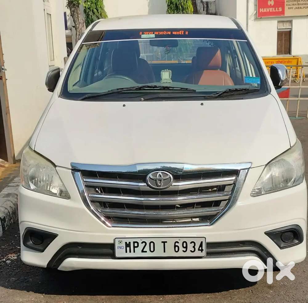 Toyota Innova 7 seeter