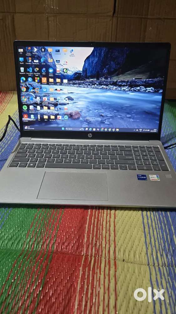 HP 15s Laptop i7 13th gen