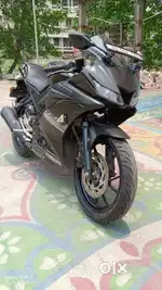 R15 s 2024model orginal 25pp km run with service record