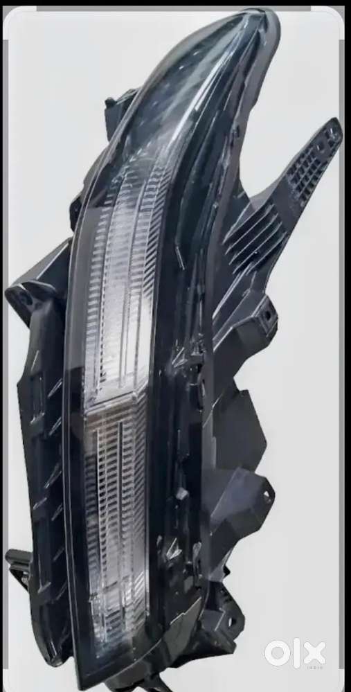 Fronx front headlight and non-connecting tail lamp original