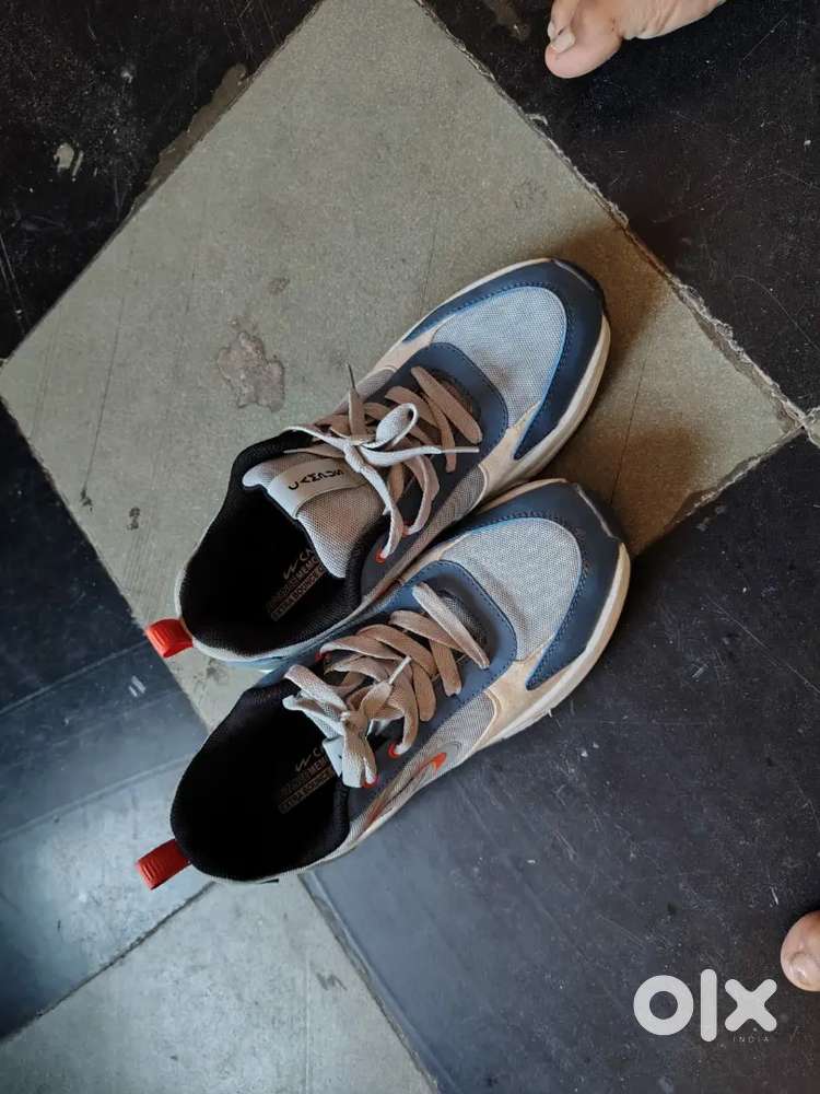 Campus shoes advance memorytech