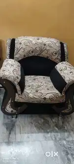 Maharaja Size 5 seater sofa (3+1+1)