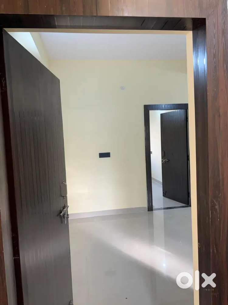 2BHK FLAT (HOUSE) 1ST FLOOR