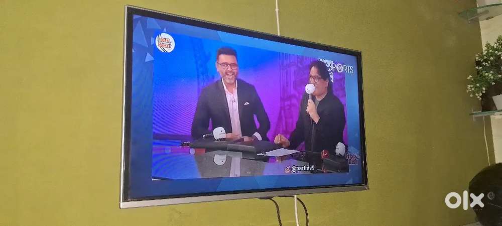 Micromax 32 inches but not a smart tv