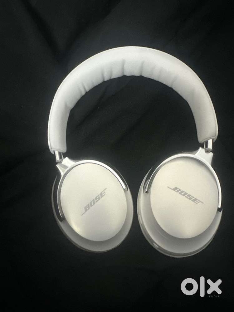 Bose Quiet Comfort Ultra headphone