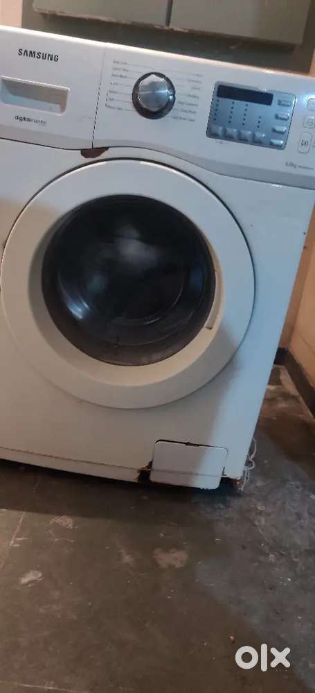 Samsung front load washing machine with gentle fabric care