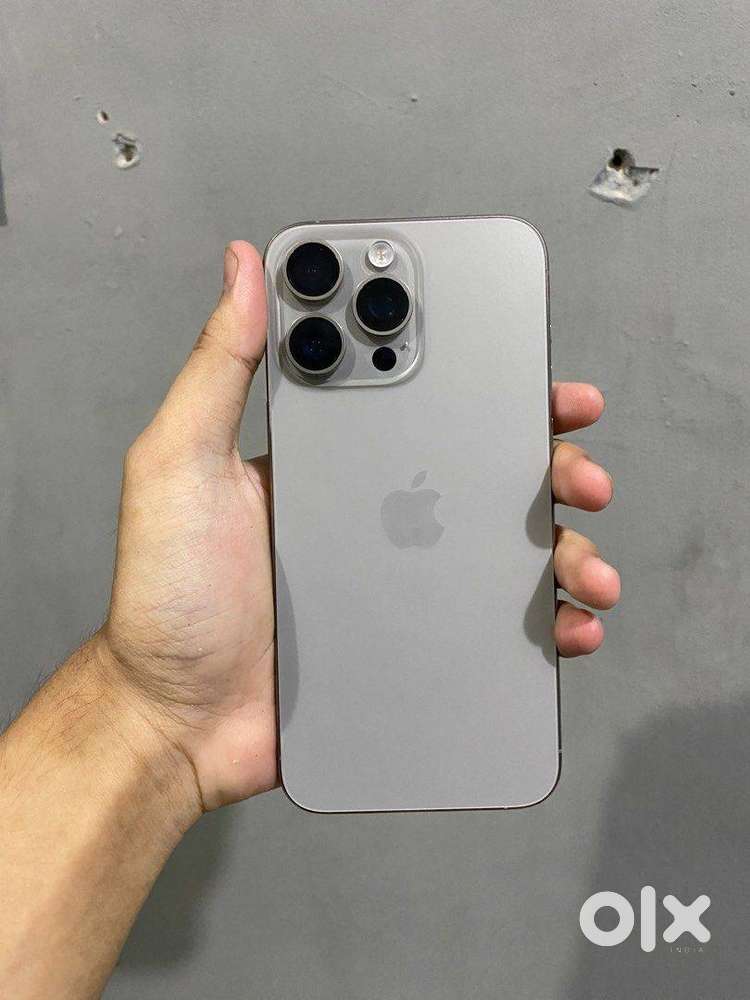 Selling My iPhone 15 Pro Used Like New , 98% Battery , Variant 128 GB.
