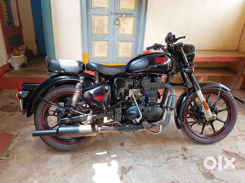 Royal enfeild Classic 350(stealth black)
