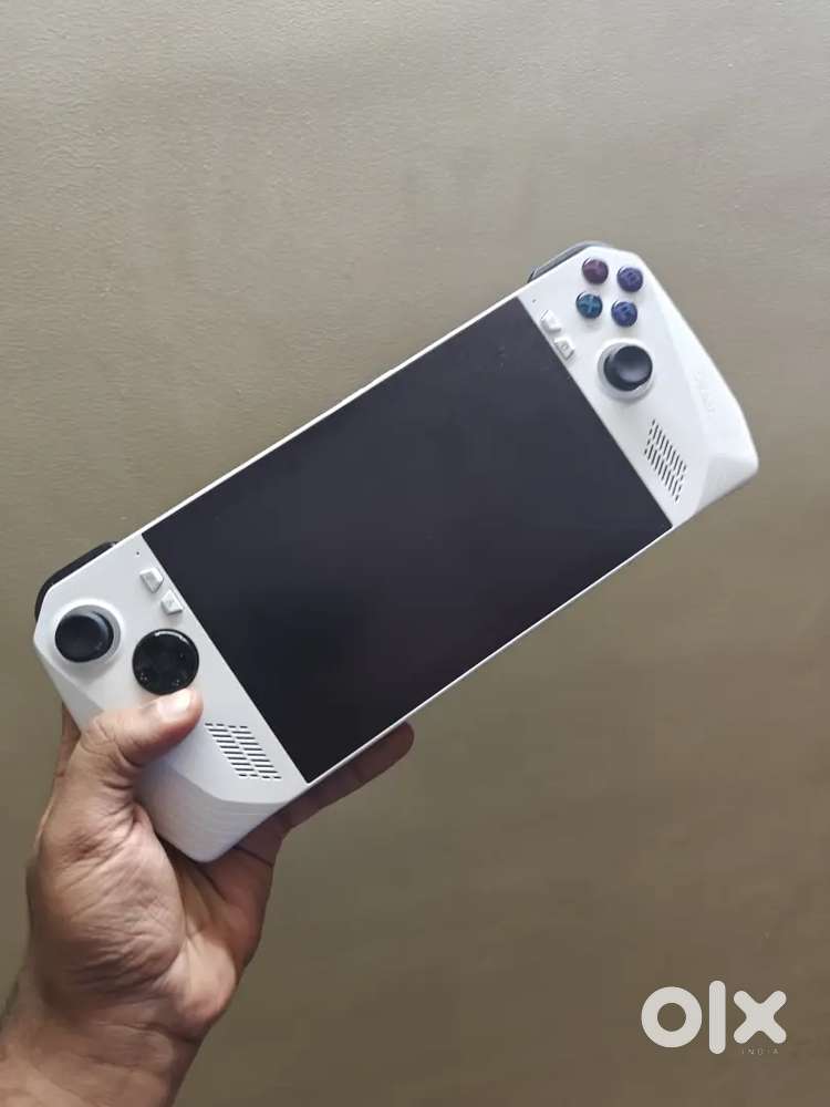 ASUS ROG ALLY Z1 EXTREME GAMING HANDHELD