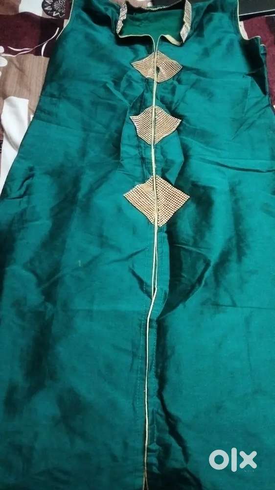 GREEN ELEGANT DRESS