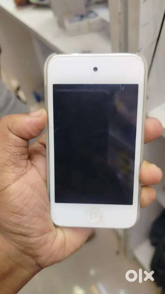 Mobile shop vaccancy for men