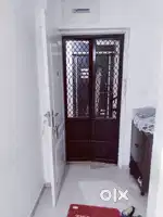5 to 10 year old building