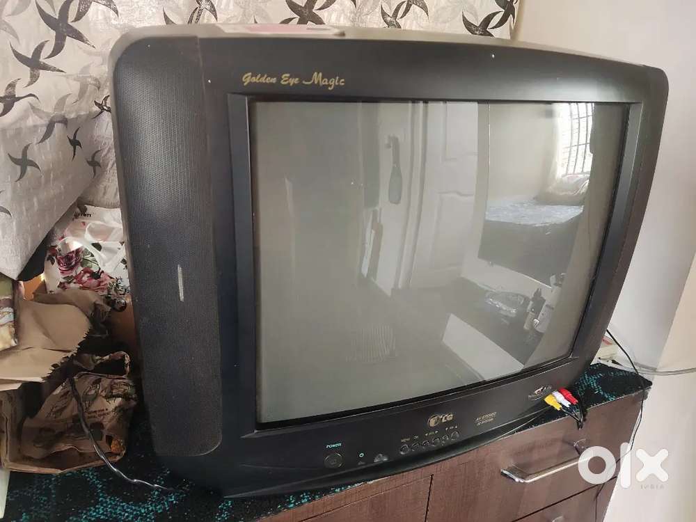 LG Golden Eye Magic Color TV