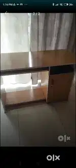Computer table