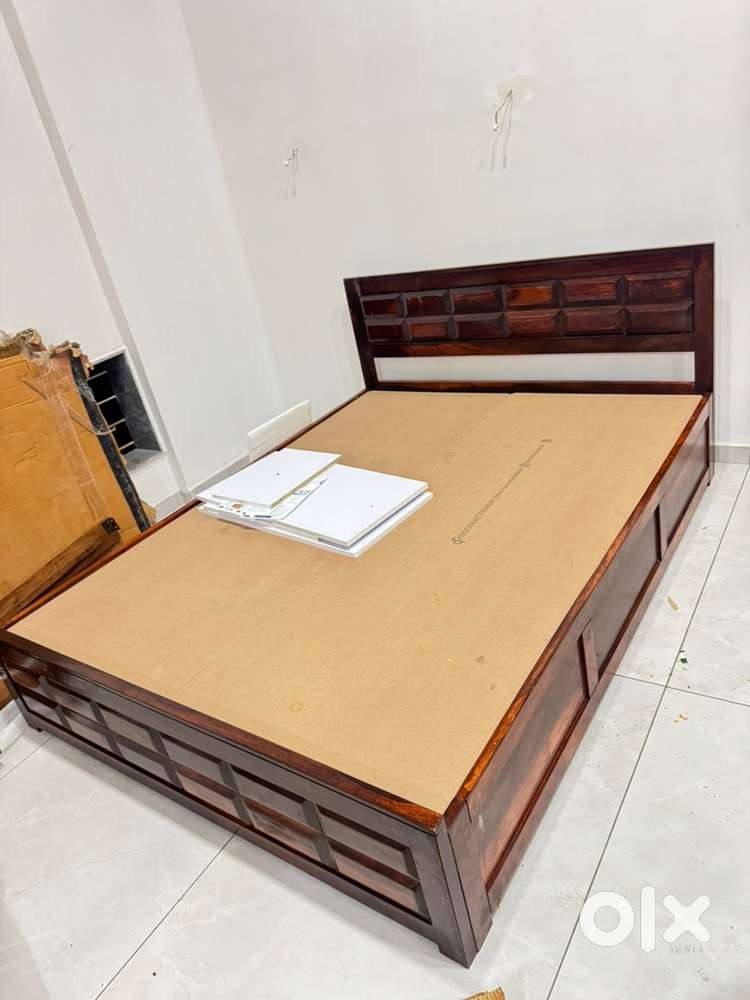 Brand new unused sheesam wood bed
