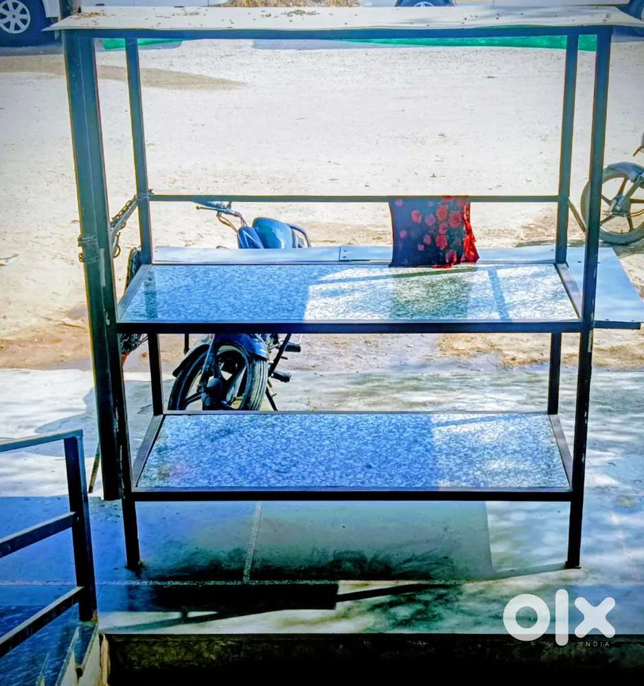 Food counter