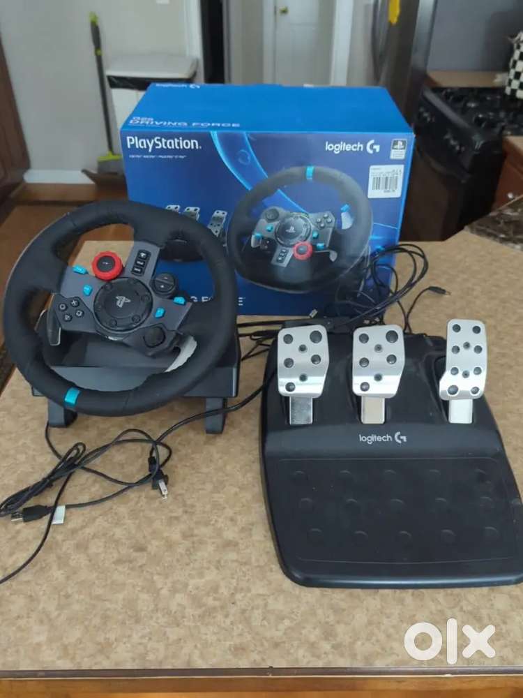 Logitech G29 Driving Force Racing Wheel Pedals