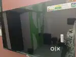 Brand New TCL V5C 32 Inch QLED TV