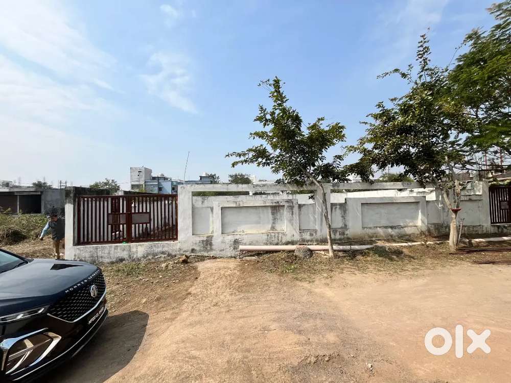 Prime Residential Plot for Sale

Location: Tilhari