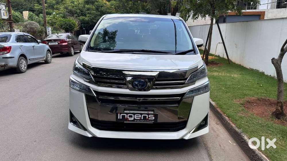 Toyota VELLFIRE 2.5 Executive Lounge, 2020, Petrol