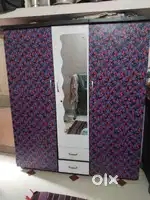 તિજોરી 3 દરવાજા વાળી