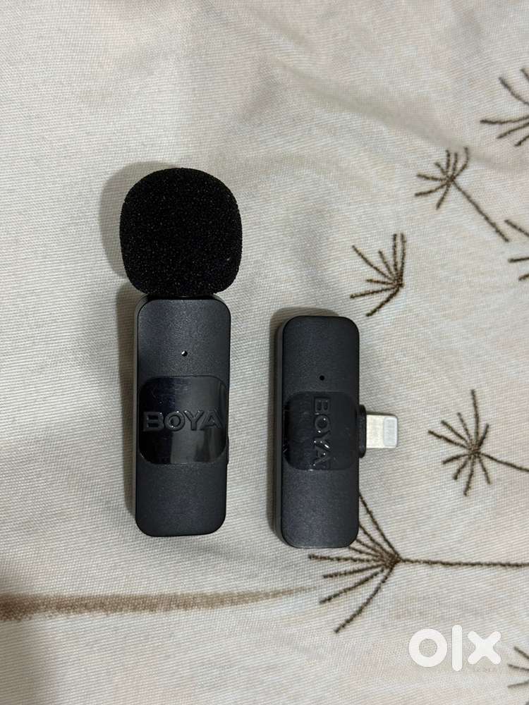 Boya V1 Wireless Microphone with Transmitter