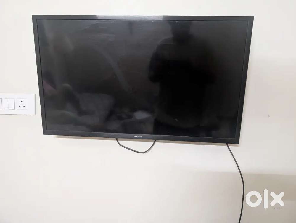 Samsung LED TV - 32 Inch