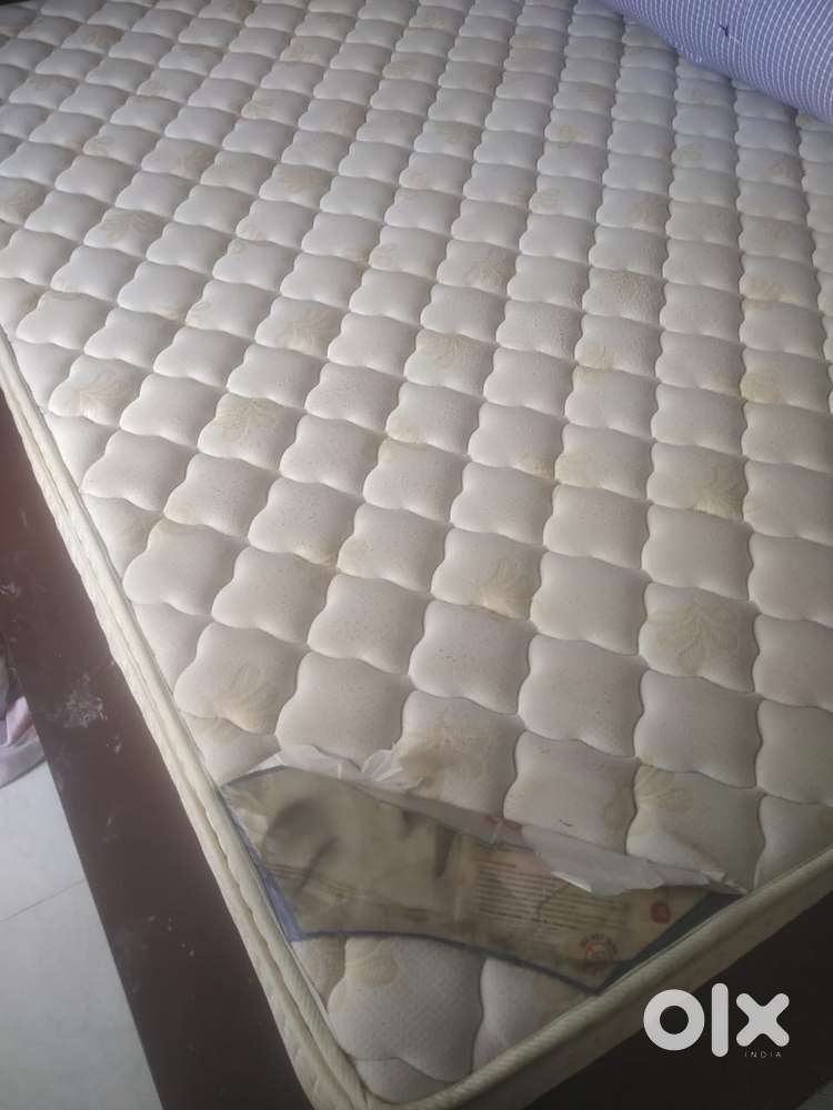 Mattresses for Sale – King Size & Cotton