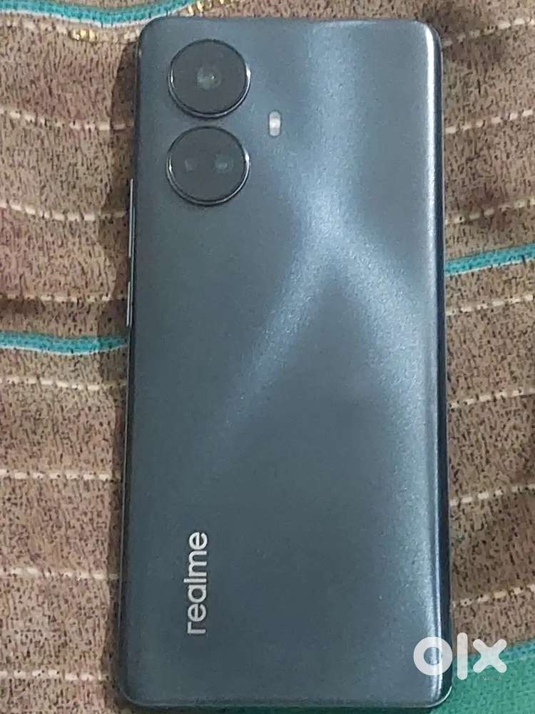 Realme 10 pro plus 5g curve display vala