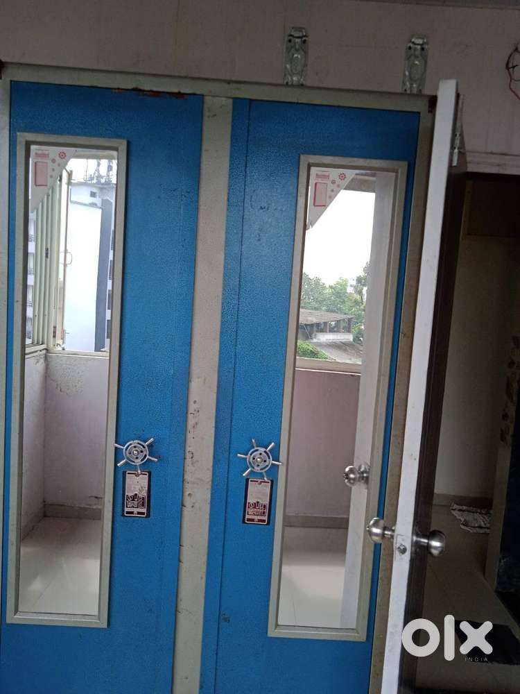 An Excellent Heavy gauge Cupboard for sell at Badlapur W for ₹.7200