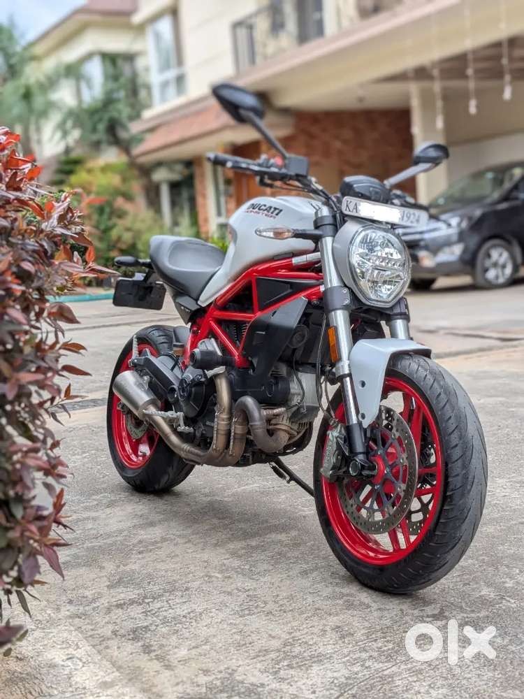 Ducati Monster 797 driven 13000km only