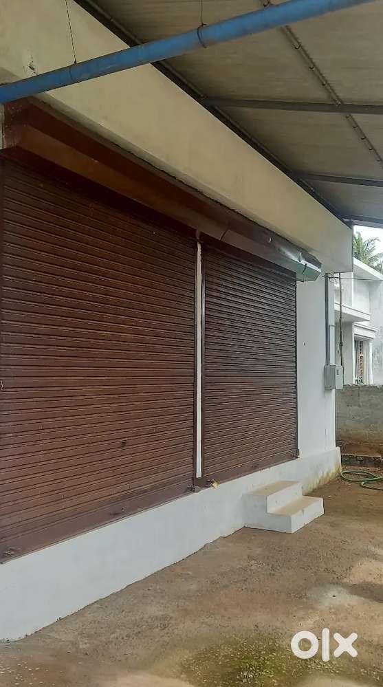 4000 sq.ft Building with 2 Car Parking for Rent in Madavakkara