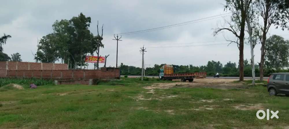 150 sqyd corner plot for sale