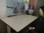 Computer table