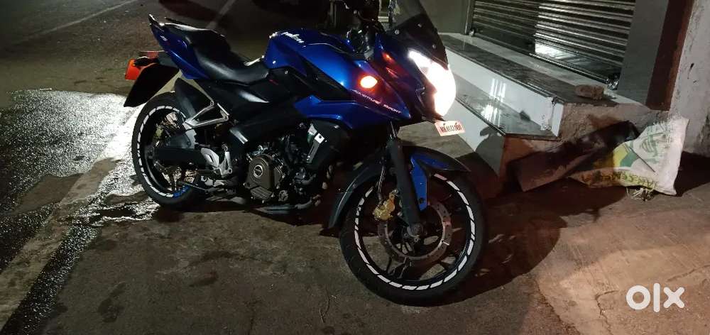 Bajaj pulsar As200