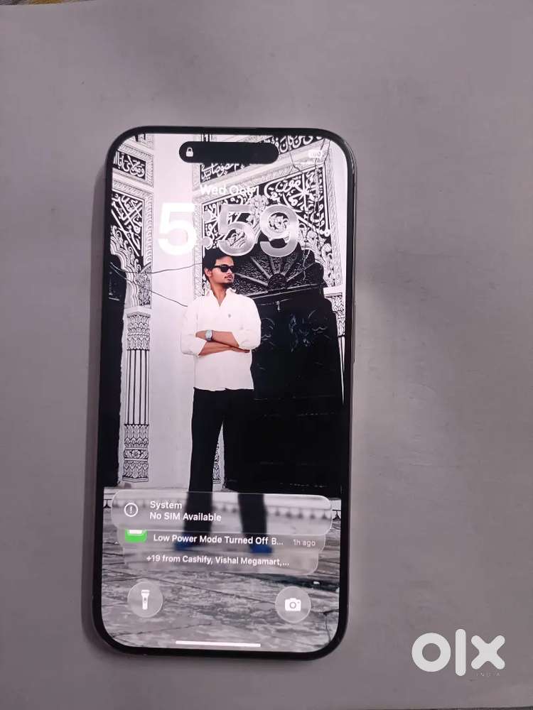 Iphone 15 pro 256gb Neet and clean No dent
