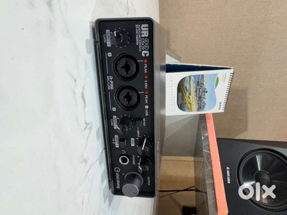 Steinberg UR22C SoundCard with Connection Wires