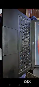 Dell 180 degree rotate 8k support. No barging. I7 7th gen