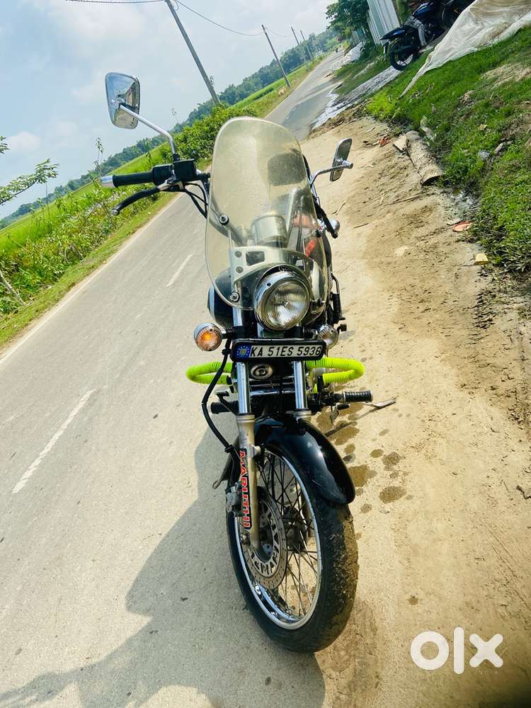 Bajaj Avenger cruise 220
