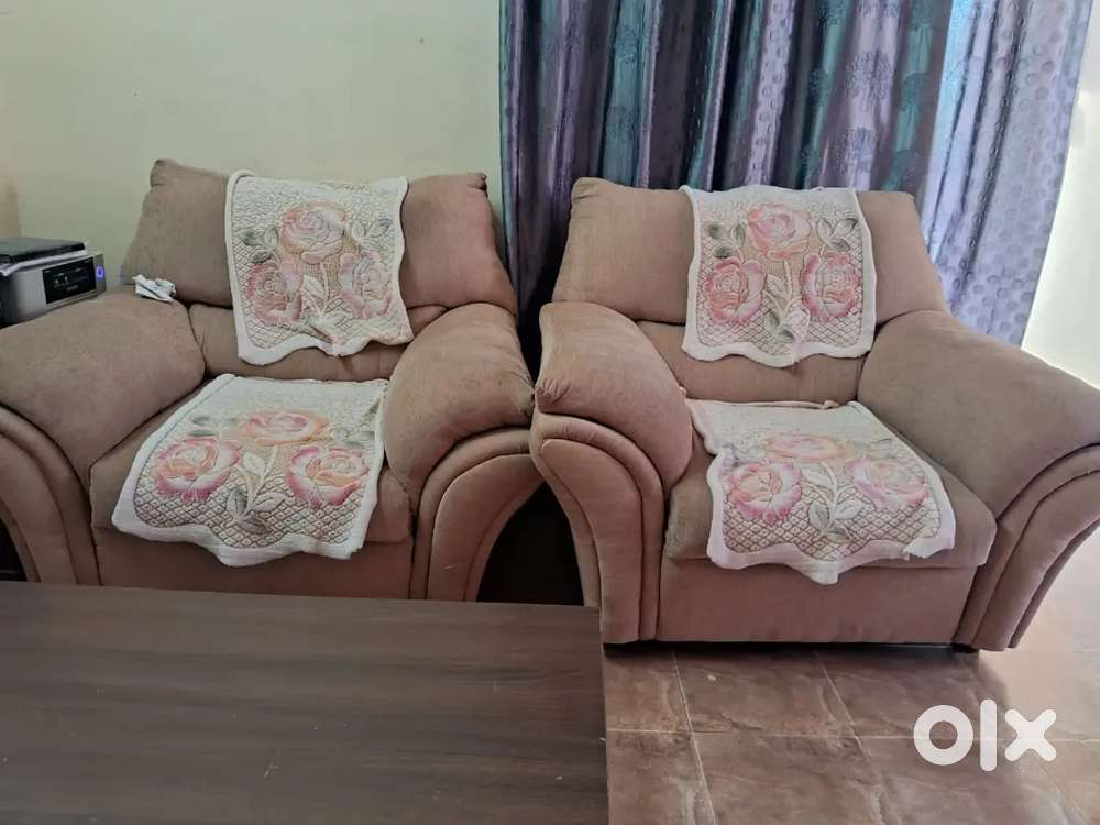 2 Sofa Chair's Salling