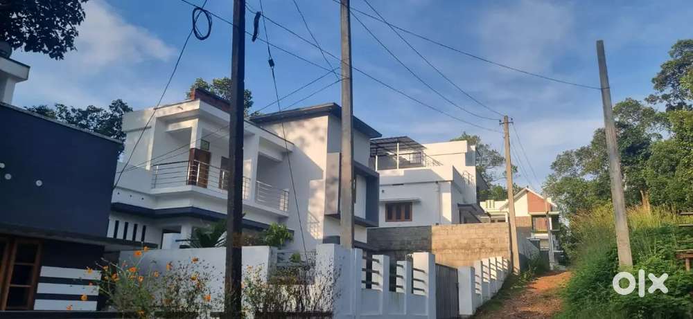 2 Land Plots 5.25cents each in Paruthumpara Jn.