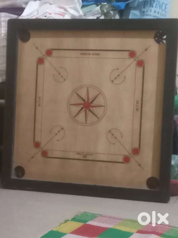 Carom board
