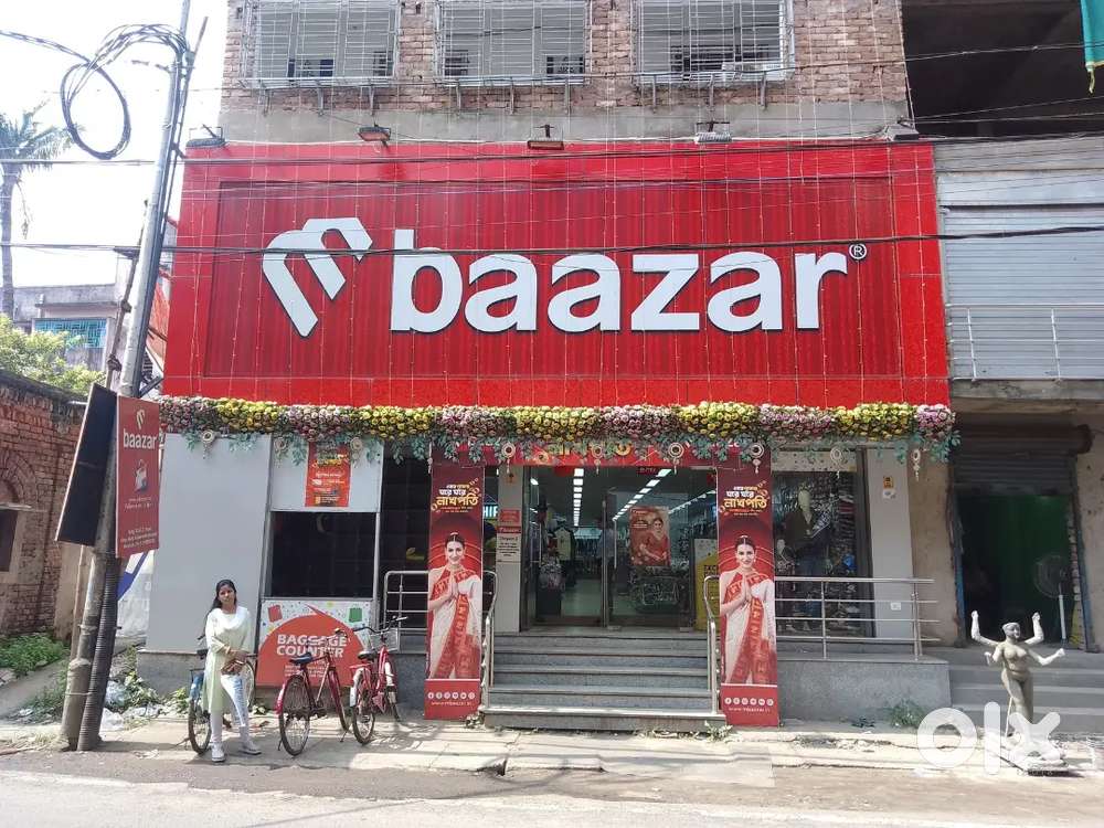 Shopping mall sales job