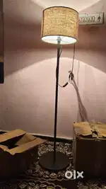Flooor lamp just now unboxed for sale