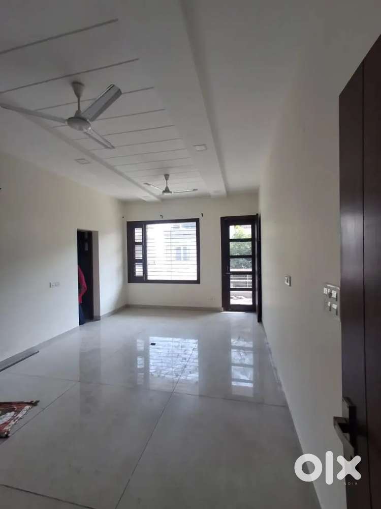 2 bedroom D/D attached bathroom sec 35