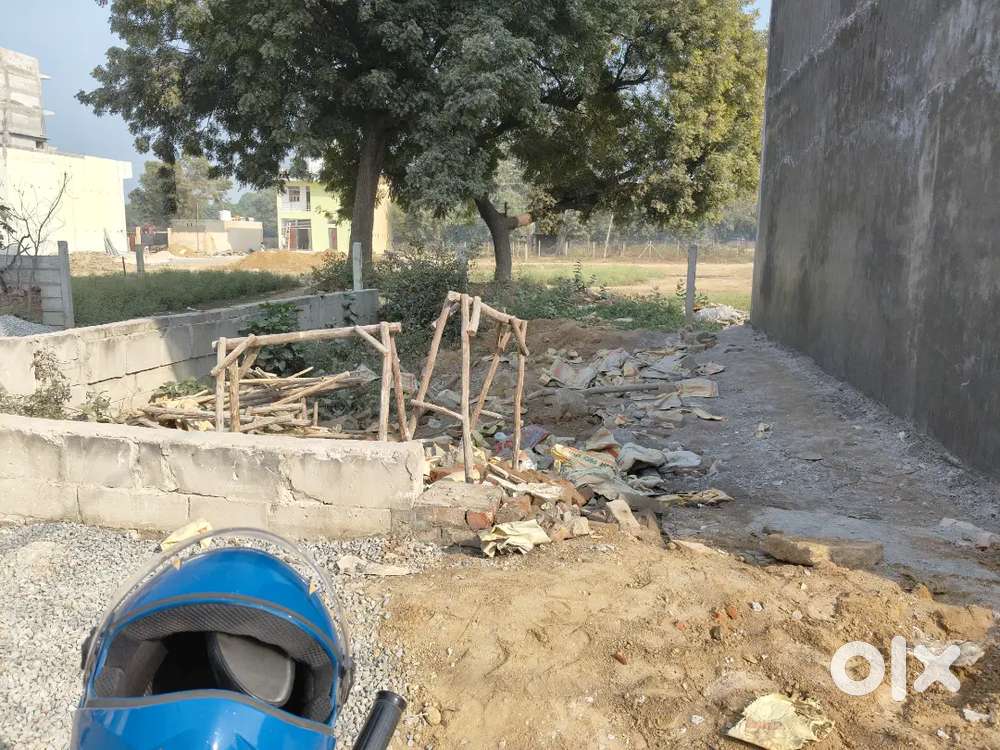 111gaj plot near sector 23 north campus University