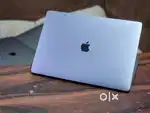 Apple Macbook Pro i9 16GB Ram 512GB Apple SSD 5.5gbGraphics