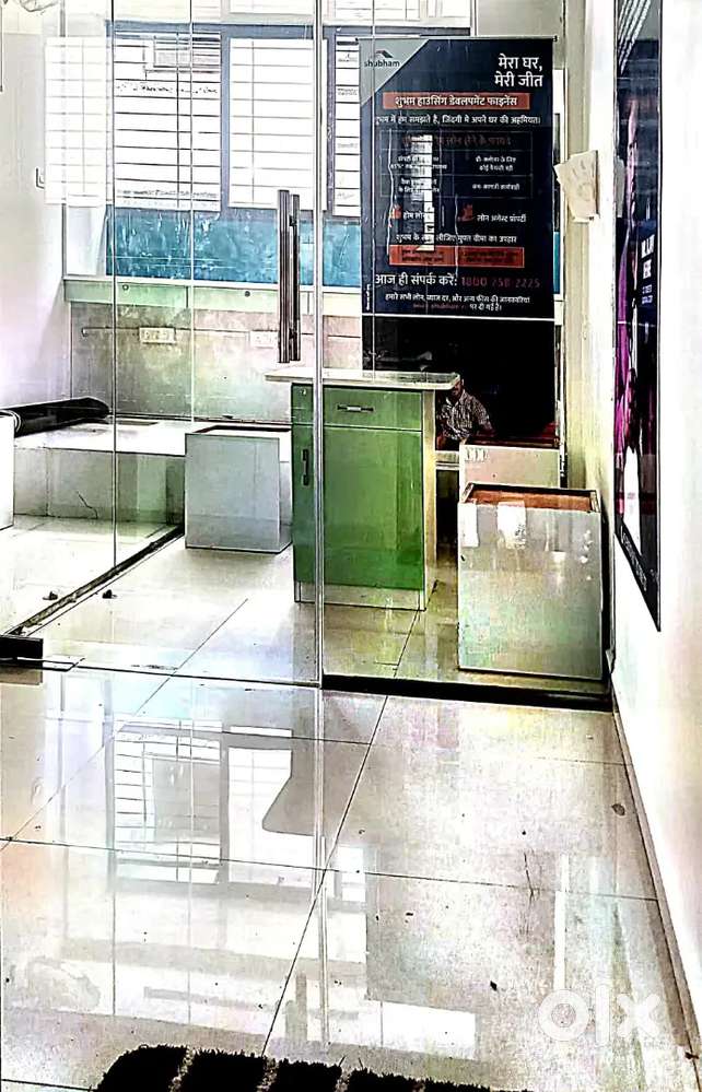 Glass furniture Use for Professional service only